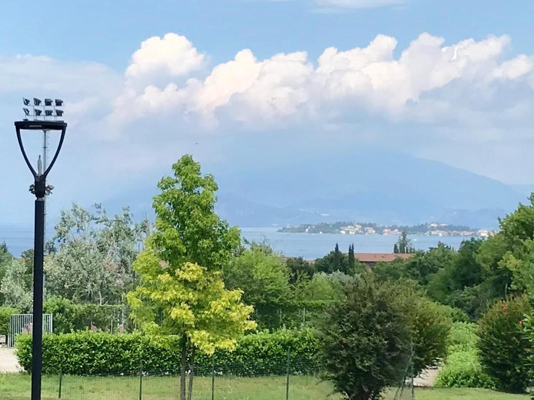 Appartamento Casa Vacanze Spiaggia D'Oro Desenzano del Garda Buitenkant foto