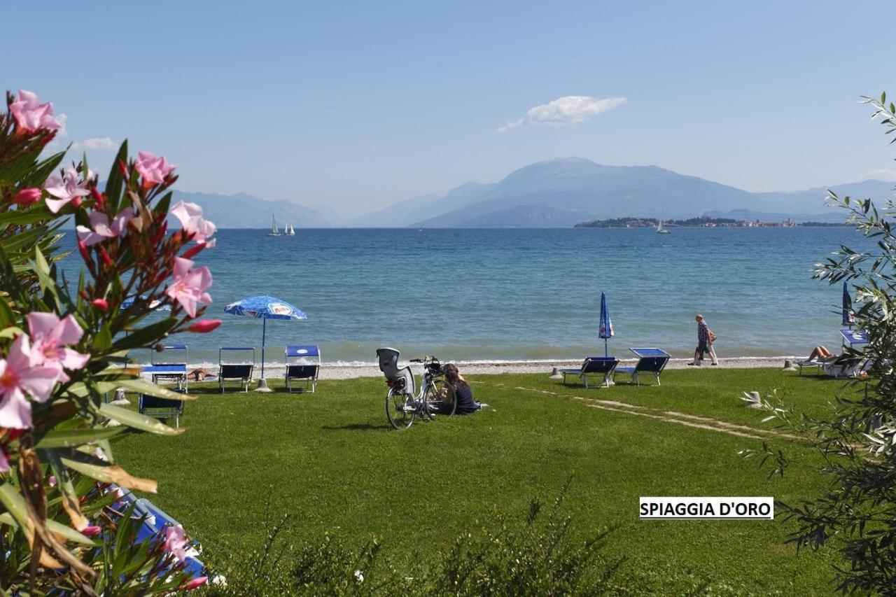 Appartamento Casa Vacanze Spiaggia D'Oro Desenzano del Garda Buitenkant foto