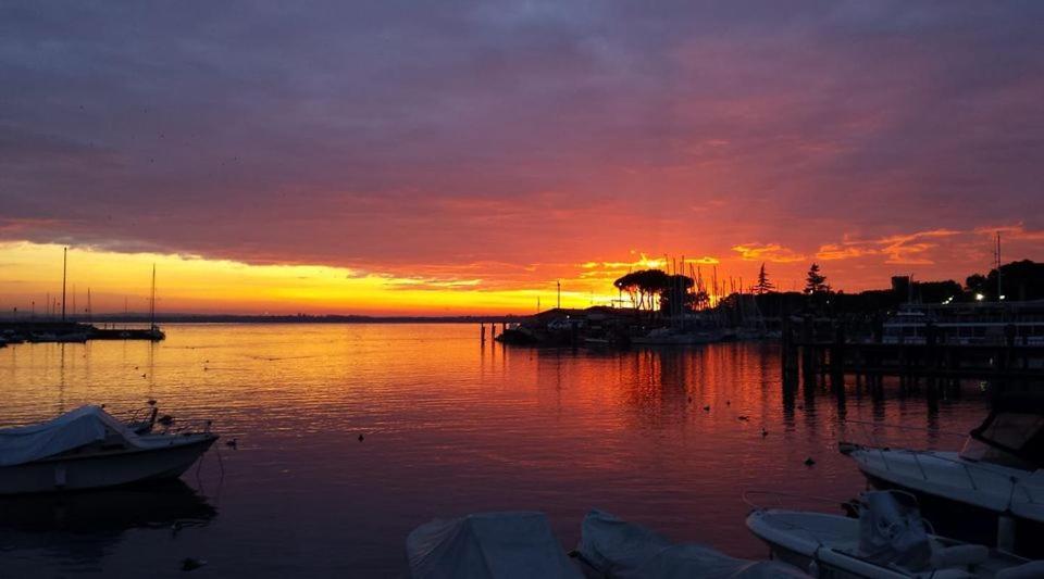 Appartamento Casa Vacanze Spiaggia D'Oro Desenzano del Garda Buitenkant foto