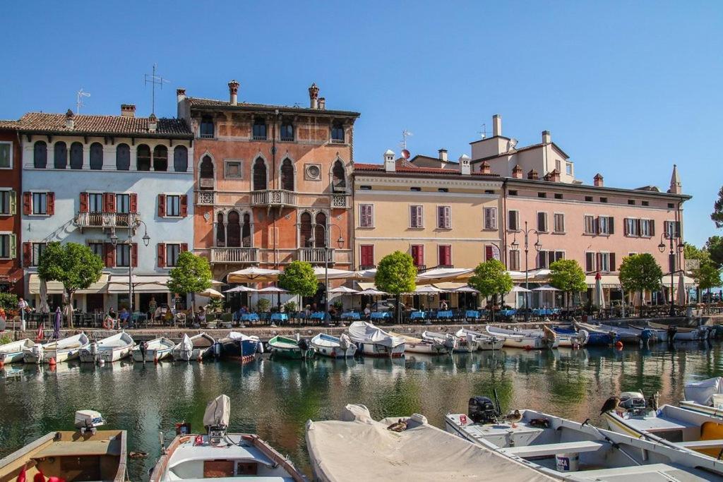 Appartamento Casa Vacanze Spiaggia D'Oro Desenzano del Garda Buitenkant foto