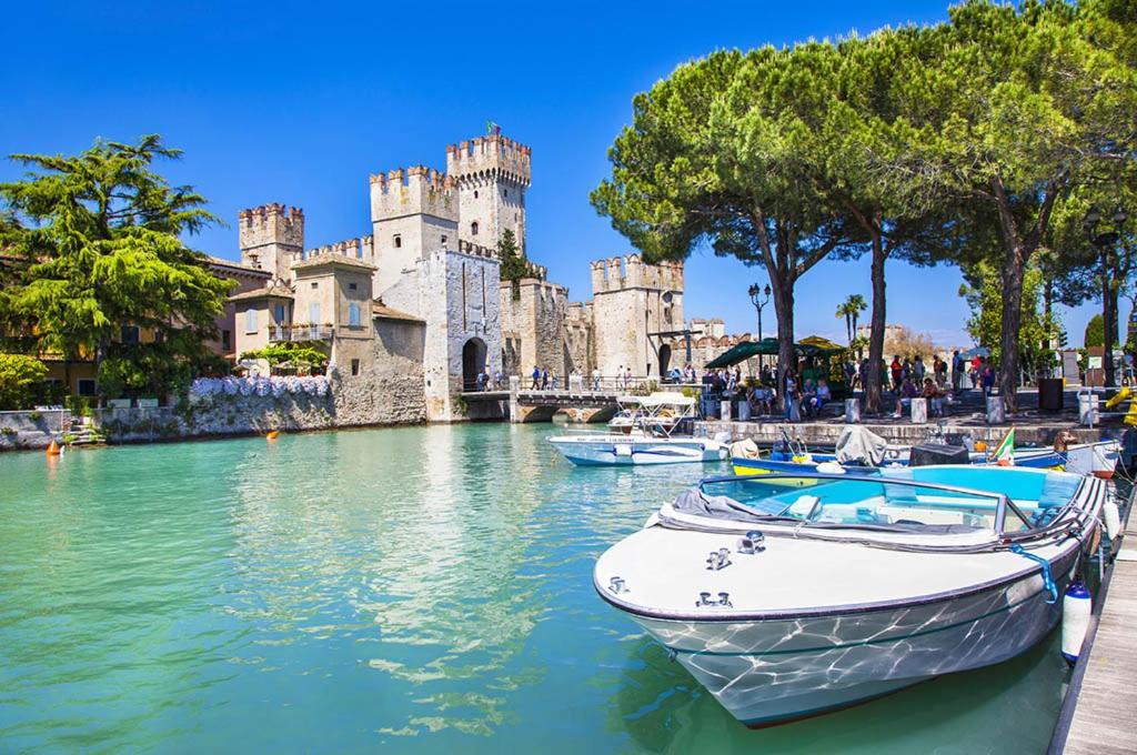Appartamento Casa Vacanze Spiaggia D'Oro Desenzano del Garda Buitenkant foto