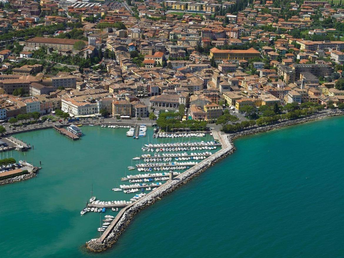 Appartamento Casa Vacanze Spiaggia D'Oro Desenzano del Garda Buitenkant foto