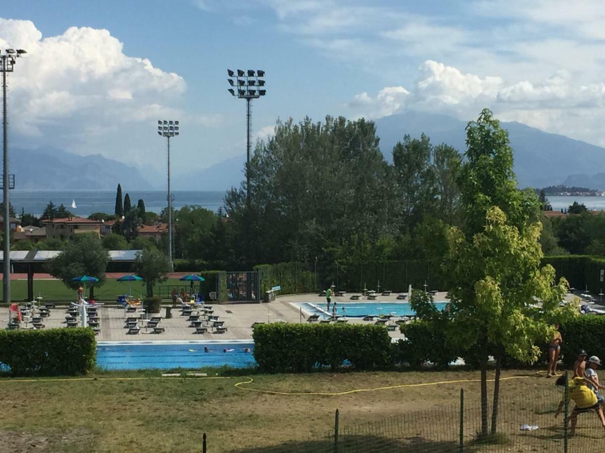 Appartamento Casa Vacanze Spiaggia D'Oro Desenzano del Garda Buitenkant foto